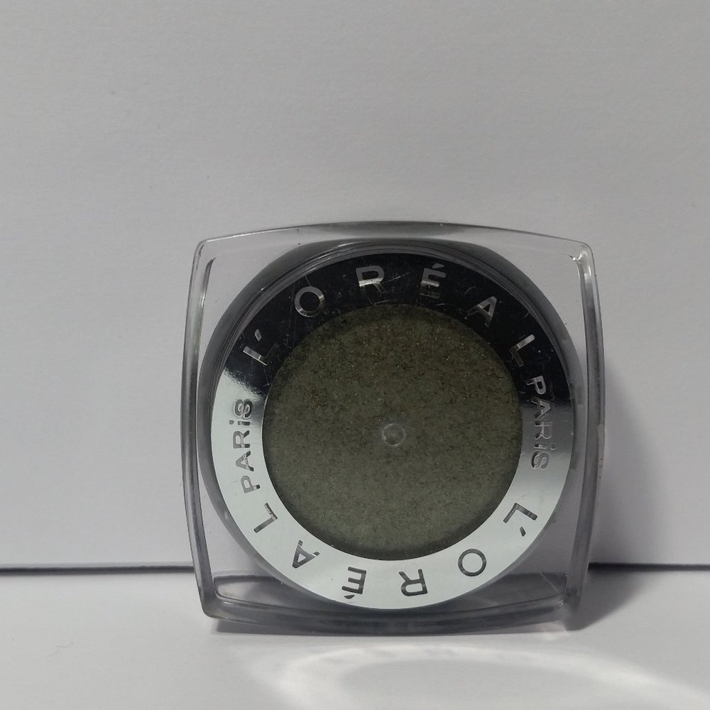 5 Loreal Powder Cream Eye Shadow Golden Sage Green